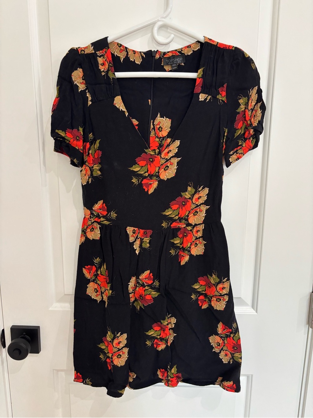 Topshop Black Floral V-Neck Mini Dress with Red and Tan Blooms size 6